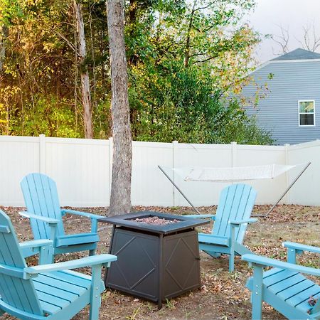 Near Clt Airport - 4Bd - Backyard - Balcony Villa Charlotte Exterior photo