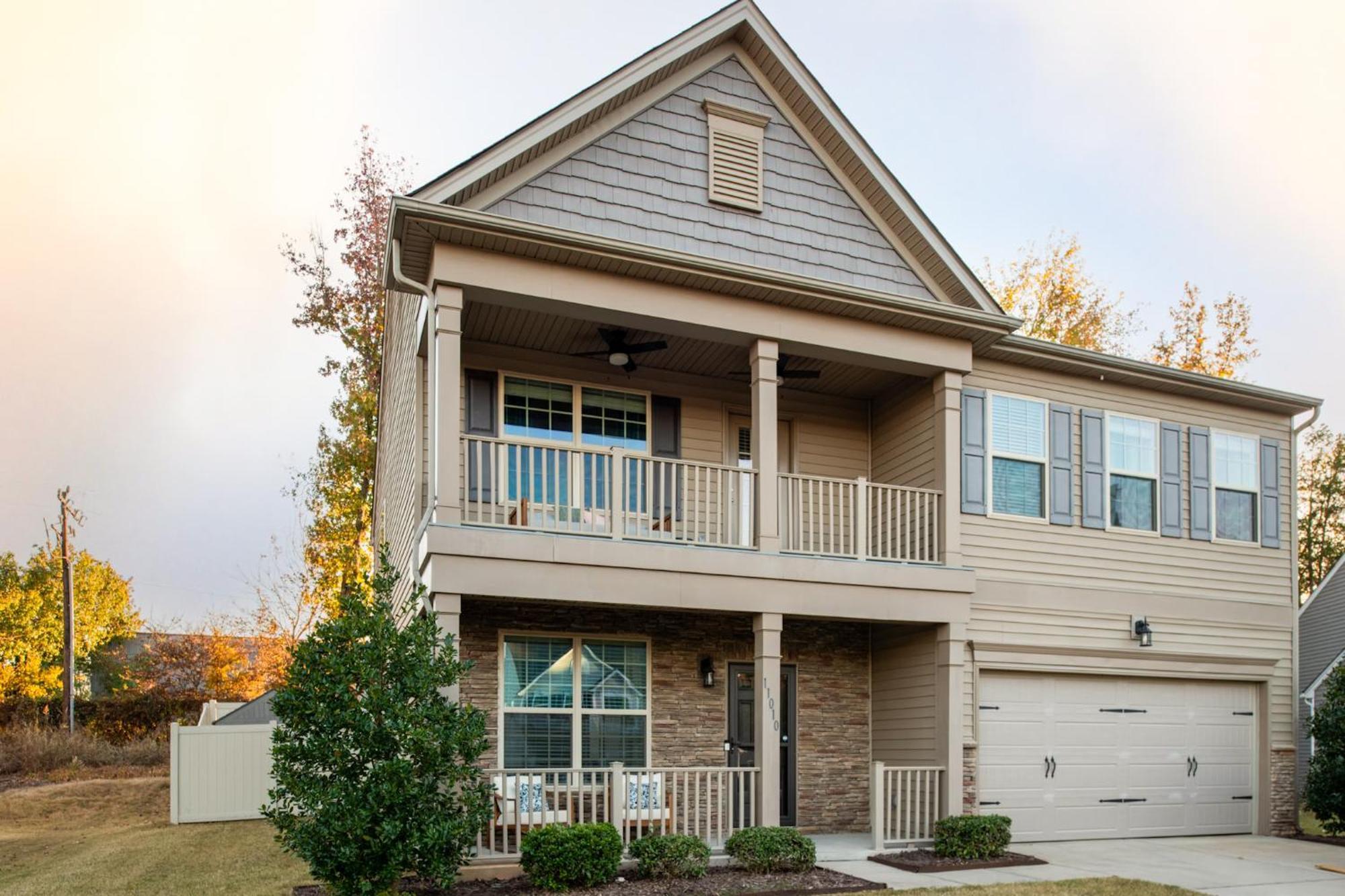 Near Clt Airport - 4Bd - Backyard - Balcony Villa Charlotte Exterior photo