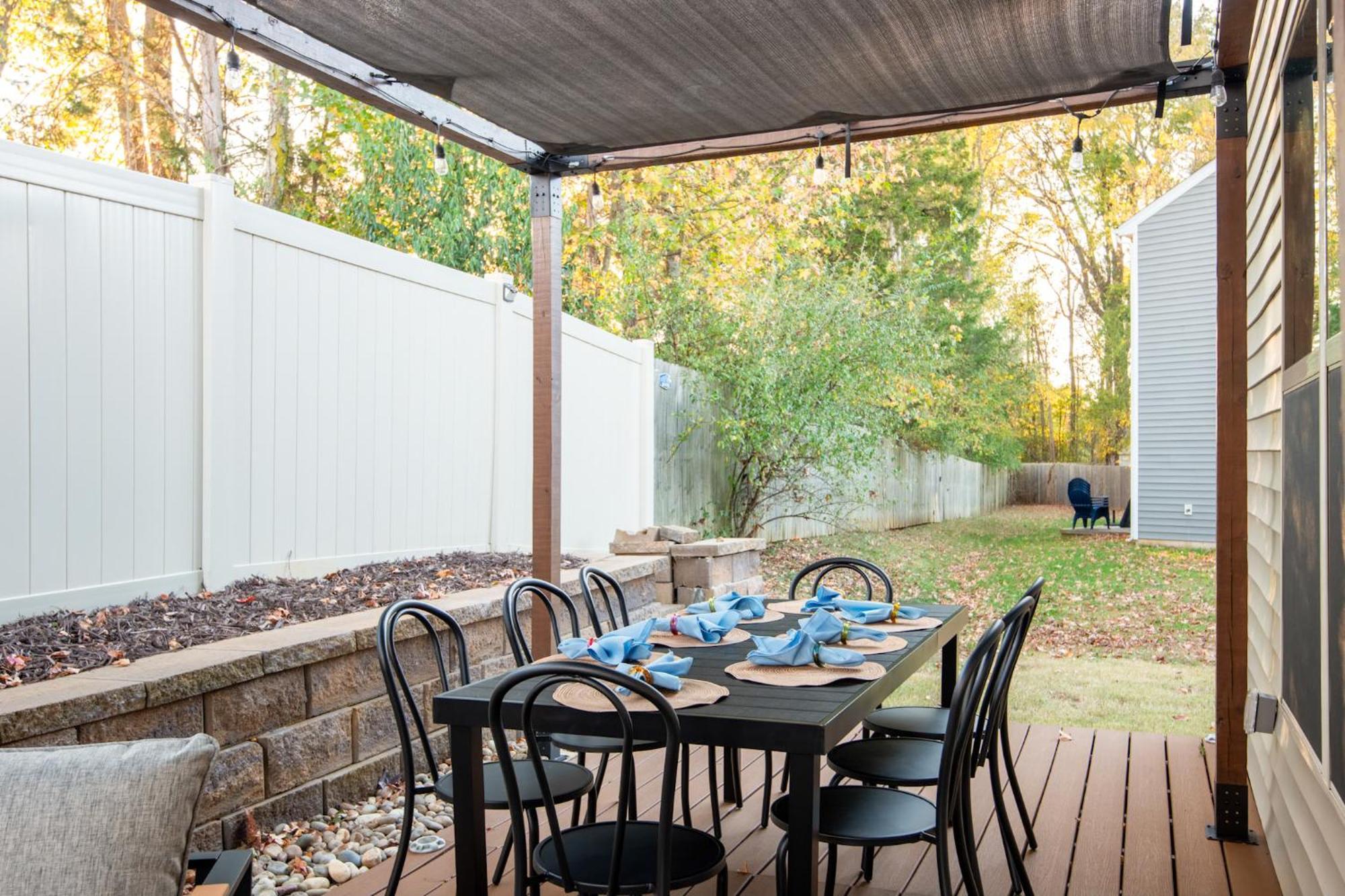 Near Clt Airport - 4Bd - Backyard - Balcony Villa Charlotte Exterior photo
