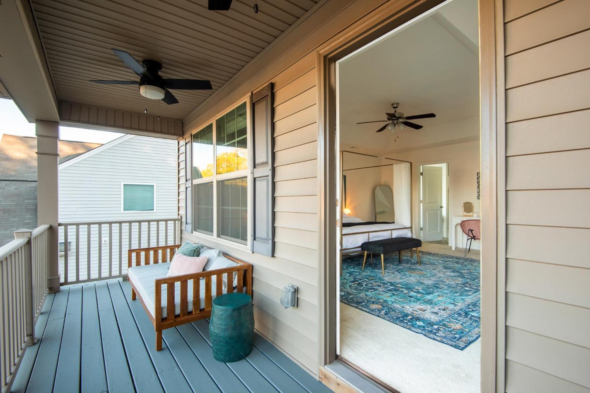 Near Clt Airport - 4Bd - Backyard - Balcony Villa Charlotte Exterior photo